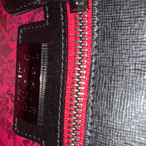 Thale Blanc Saffiano Snakeskin Leather Crossbody. - Picture 6 of 8